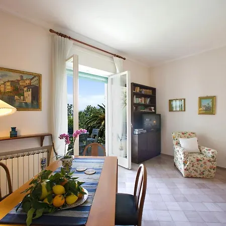 Donna Elisa Apartment